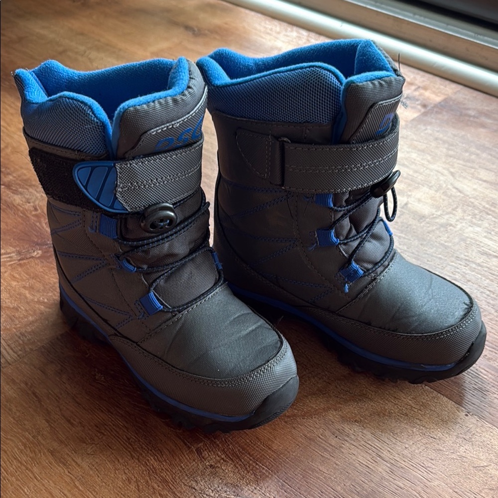 DSG Gray and Blue Insulated Rain and Snow Boots